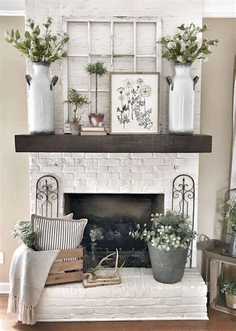 10 Farmhouse Fireplace Mantel Decor Ideas