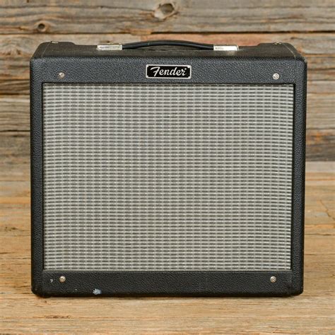 Fender Blues Jr Used With Images Fender Guitar Rig Blue