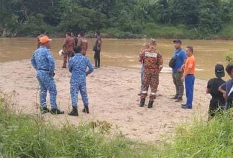 Remaja Kanak Kanak Dikhuatiri Lemas Dihanyut Arus Sungai Triang