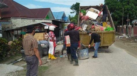 Dinas Lingkungan Hidup Luwu Utara Gerakkan Layanan Angkut Sampah Di