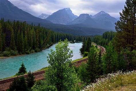 Papeis de parede Canadá Parque Rios Montanhas Florestas Ferrovia