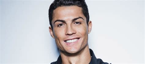 Cristiano Ronaldo nos enamora con su sexy sesión fotográfica FMDOS