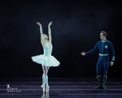 Marianela N Ez And William Brackwell In The Swan Lake Adagio