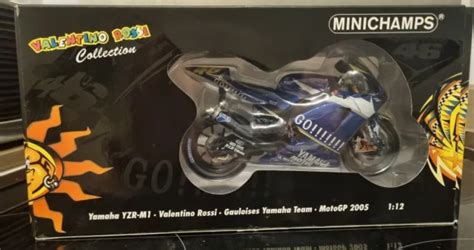 Minichamps Valentino Rossi Gauloises Yamaha Team Bike Eur