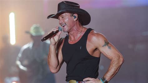 Tim Mcgraw S Appearance Sparks Serious Concerns In Video Posted By