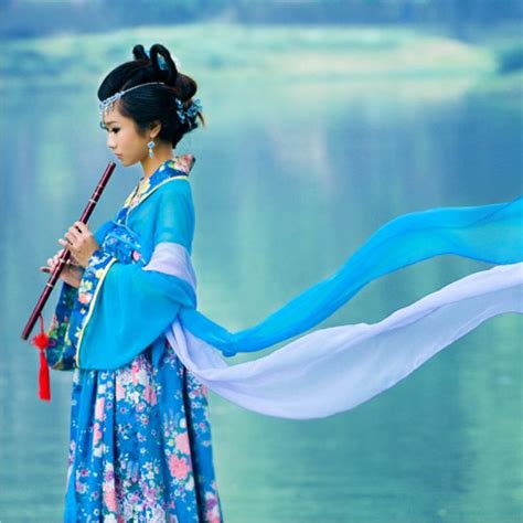 Hanfu - 汉 服 , traditional dress of the Han Chinese people. Ancient to modern Chinese costumes ...