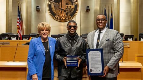 Usher honored with key to city of Las Vegas ahead of Super Bowl performance