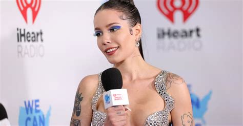 Watch Halsey cover Kate Bush’s “Running Up That Hill” at Governors Ball ...