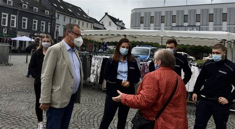 Solingen Erste B Rgersprechstunde Nach Ausbruch Der Corona Pandemie