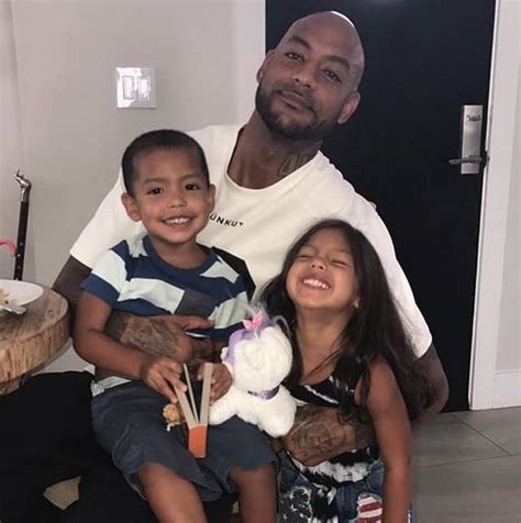 Booba Sa Vid O Tr S Touchante Pour Sa Fille Luna Sur Instagram Mce Tv