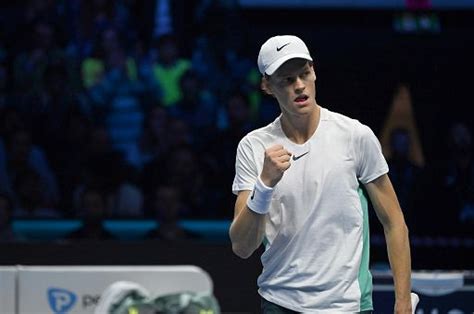 Atp Finals storico Sinner batte Medvedev ed è in finale Il grazie al