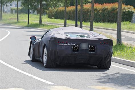 Ferrari Sf Replacement Spied With Rear Light Bar Autoevolution