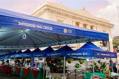 Governo do Acre abre programação de Natal cantata e acender das