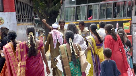 Shakti Scheme Ksrtc Bus Crew To Face Action If They Do Not Pick Up