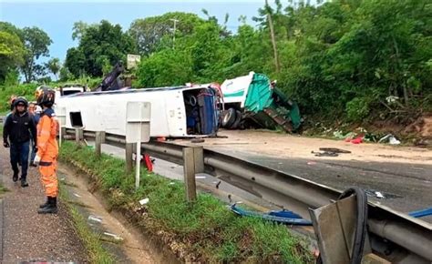 Tres Muertos Y Heridos Deja Accidente En Troncal Del Caribe