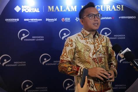 Dorong Budidaya Masyarakat Bupati Morowali Utara Sabet Penghargaan IVL