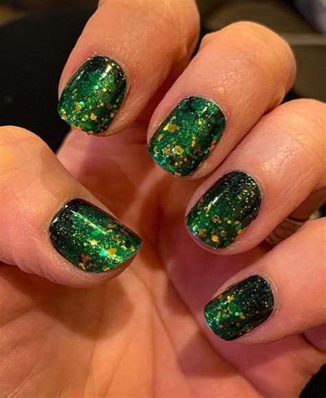 55 Pretty St Patrick S Day Nails Make You Happy St Patricks Day