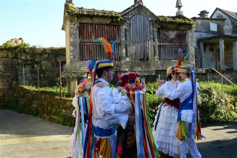 El Domingo De Carnaval Brilla Con La Danza De Meira Y El Desfile De