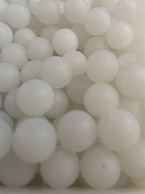 Silicone 15mm White Glow In The Dark Beads Round Shaped Beads Best