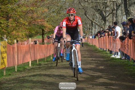 Championnats D Europe De Cyclo Cross Fouquenet Et Gloux En Bleu