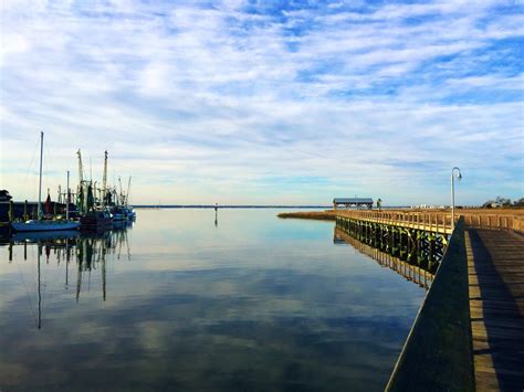 Shem Creek Boardwalk #shemcreek #charleston #coastalliving | Route, Beach life, Charleston