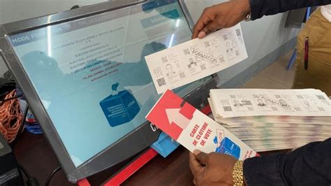 Élections générales en RDC à Kinshasa des machines à voter testées