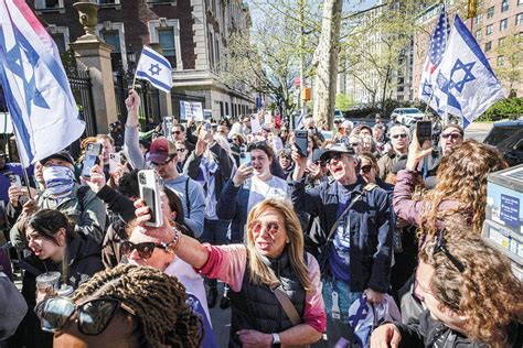 Pro Palestinian Protests Sweep Us College Campuses Following Mass