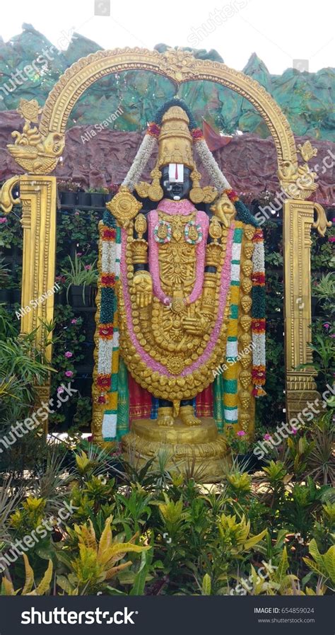 Hindu God Lord Venkateswara Statue Full Stock Photo 654859024 ...