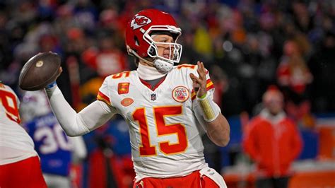 Chiefs Patrick Mahomes Breaks Tom Brady Nfl Playoff Record Kansas