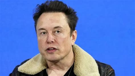 Elon Musk anuncia 1º implante de chip da Neuralink que conecta cérebro