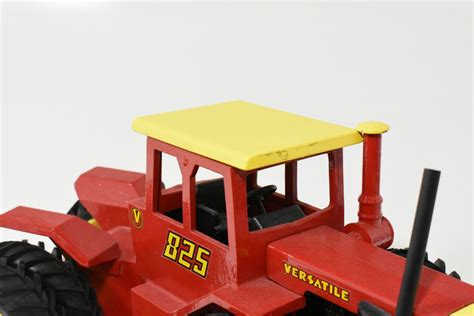 1 16 Versatile 825 4wd Tractor With Duals Dalton S Farm Toys