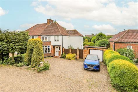 The Pleasance Harpenden 4 Bed Semi Detached House £815 000