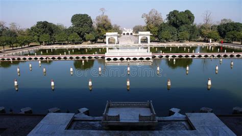 Shalimar Gardens Stock Photo Image Of Lahore Tree Springs 4406740