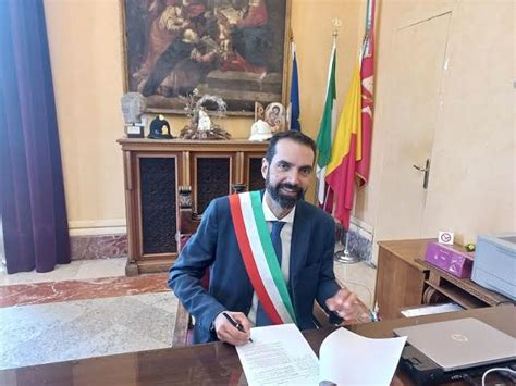 Il Curriculum Vitae Del Nuovo Sindaco Di Messina Federico Basile Filo