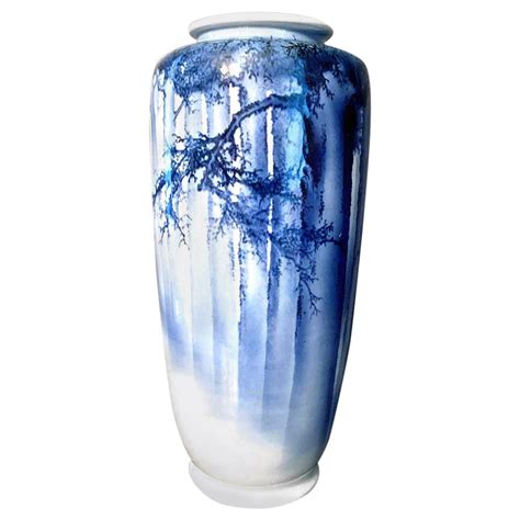 Large Japanese Blue And White Vase By Mazuku Kozan Meiji Period For