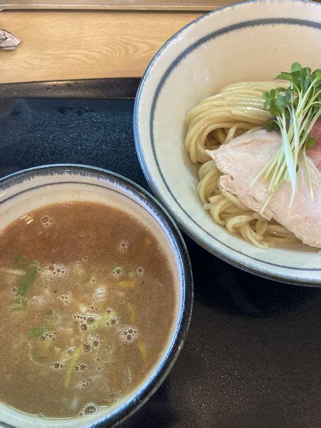 『鶏魚介のつけ麺』つけ麺 いな月のレビュー ラーメンデータベース