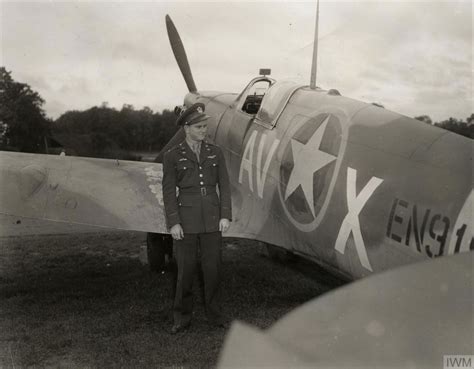 Asisbiz Spitfire Mkvb Raf Sqn Avx Lt Donald Ross En Later Usaaf