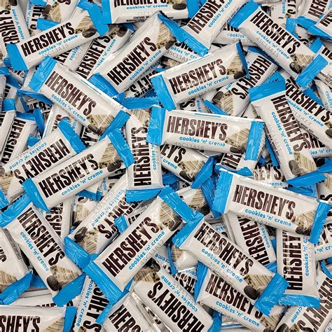 Hersheys Cookies N Creme Candy Snack Size Chocolate Cookie Bits