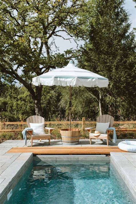 15 Best Backyard Plunge Pool Ideas For Summertime Fun