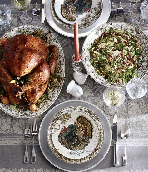 Thanksgiving Table Ideas | Williams-Sonoma Taste | Thanksgiving dinner menu, Turkey dinner ...