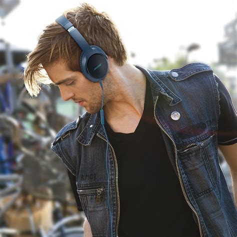 These Popular Bose Headphones Are Now Just $80