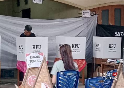 Temuan Pelanggaran Di TPS 01 Demaan KPU Jepara Gelar Pemungutan Suara