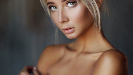 Dmitry Arhar Women Katerina Shiryaeva Blonde Hairbun Looking At Viewer Strategic Covering