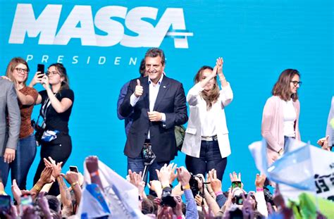 Sergio Massa Sorprendi En La Elecci N Fue Primero Y Va Al Ballotage