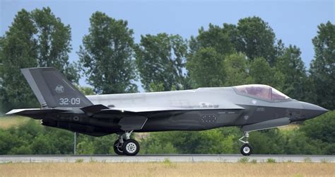 Pentagon and Lockheed reach deal to build 375 F-35s; Greece a potential customer | eKathimerini.com