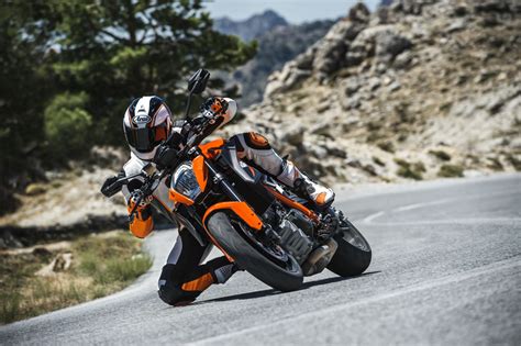 Motorrad Vergleich Ktm Super Duke R Evo Vs Ktm Super