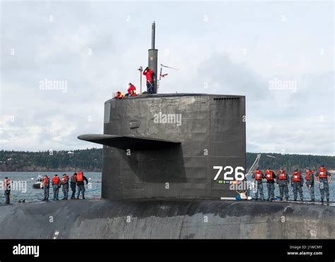 The U.S. Navy Ohio-class ballistic guided-missile submarine USS Ohio ...