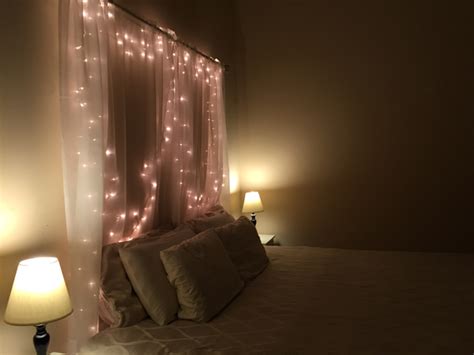 15 Diy Curtain Headboard With Christmas Lights Homemydesign