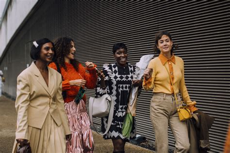 The Best Street Style Looks From London Fashion Week Spring 2022 - Fashionista