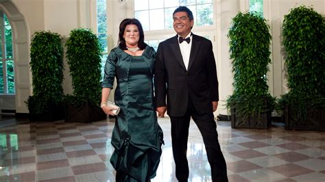 George Lopez Ex Wife Settle On Division Of Assets Fox News